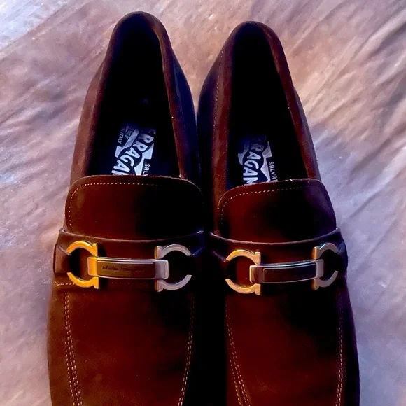 Salvatore Ferragamo | Shoes | Im Selling Practically New  display picture 3